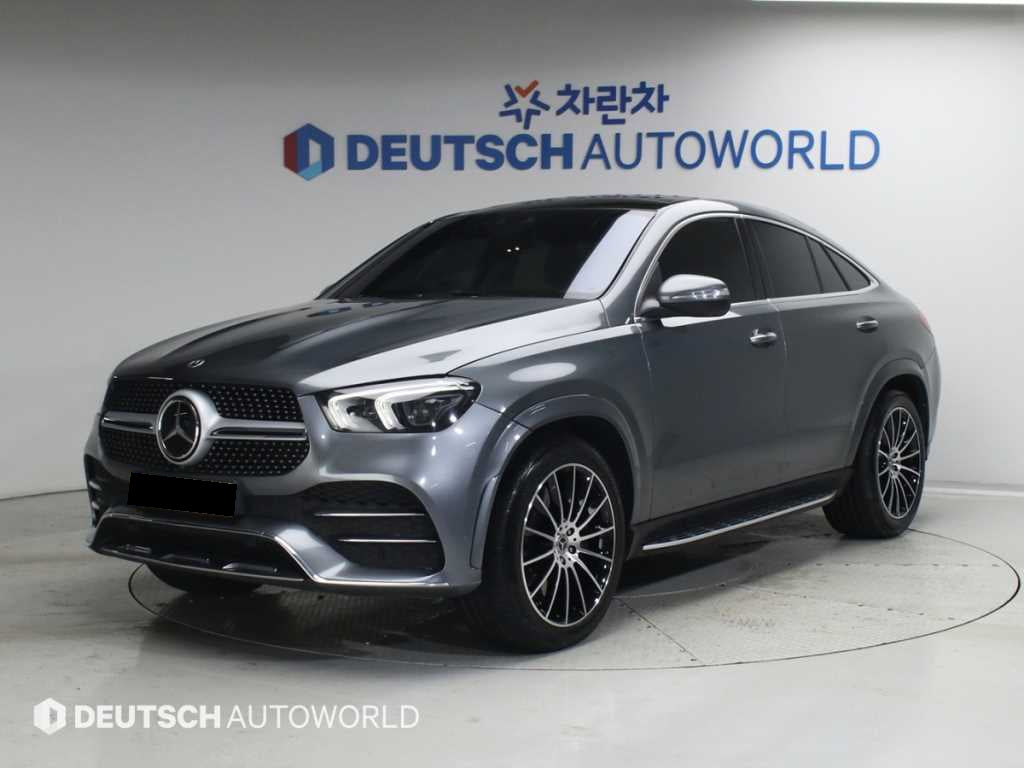 Mercedes-Benz GLE-Class — photo 01