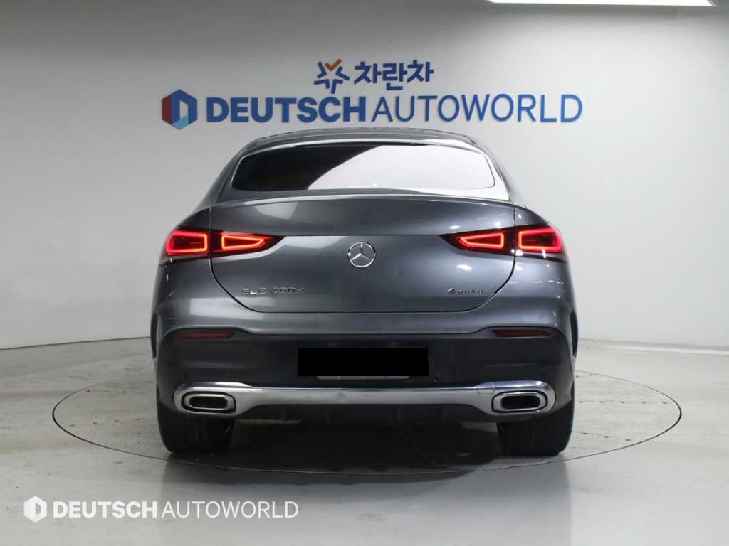 Mercedes-Benz GLE-Class — photo 04