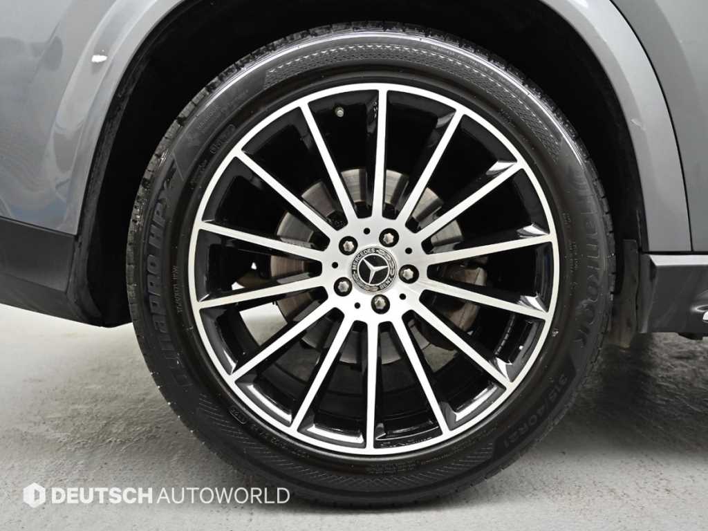 Mercedes-Benz GLE-Class — photo 05