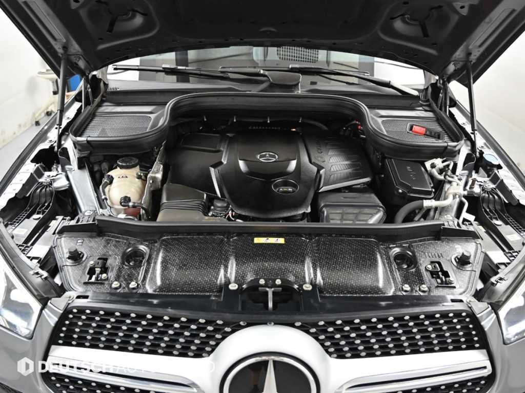 Mercedes-Benz GLE-Class — photo 06