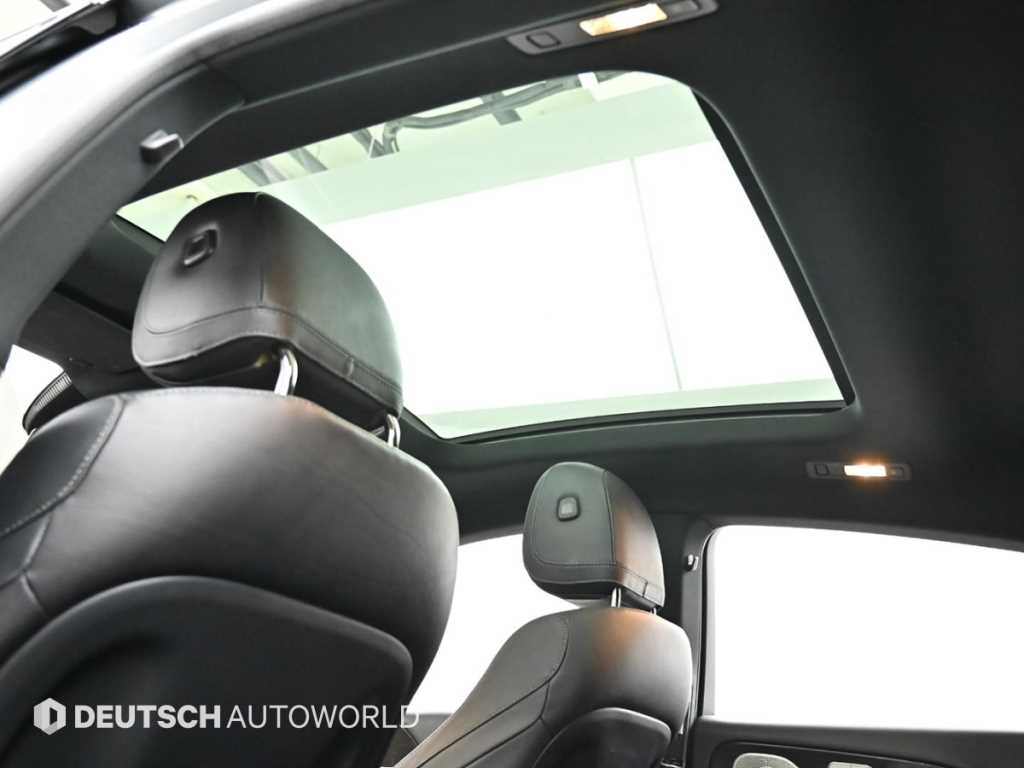 Mercedes-Benz GLE-Class — photo 18