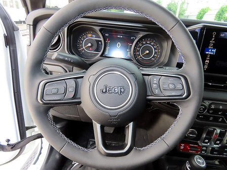Jeep Wrangler — photo 08