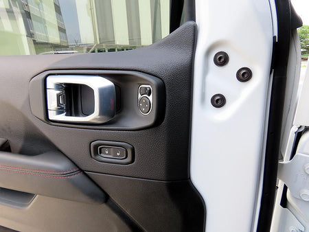 Jeep Wrangler — photo 11