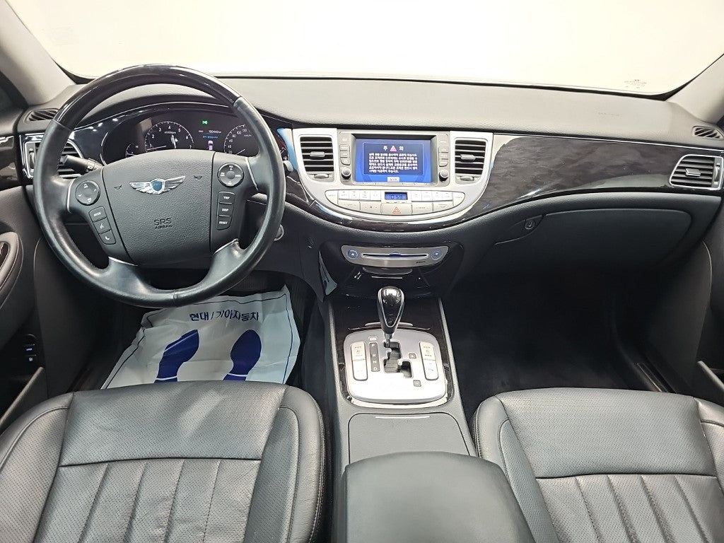 Hyundai Genesis — photo 07