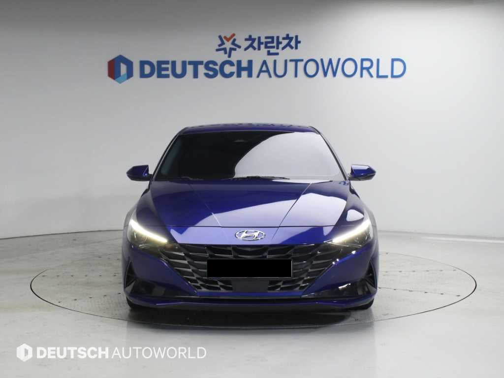 Hyundai Avante — photo 03