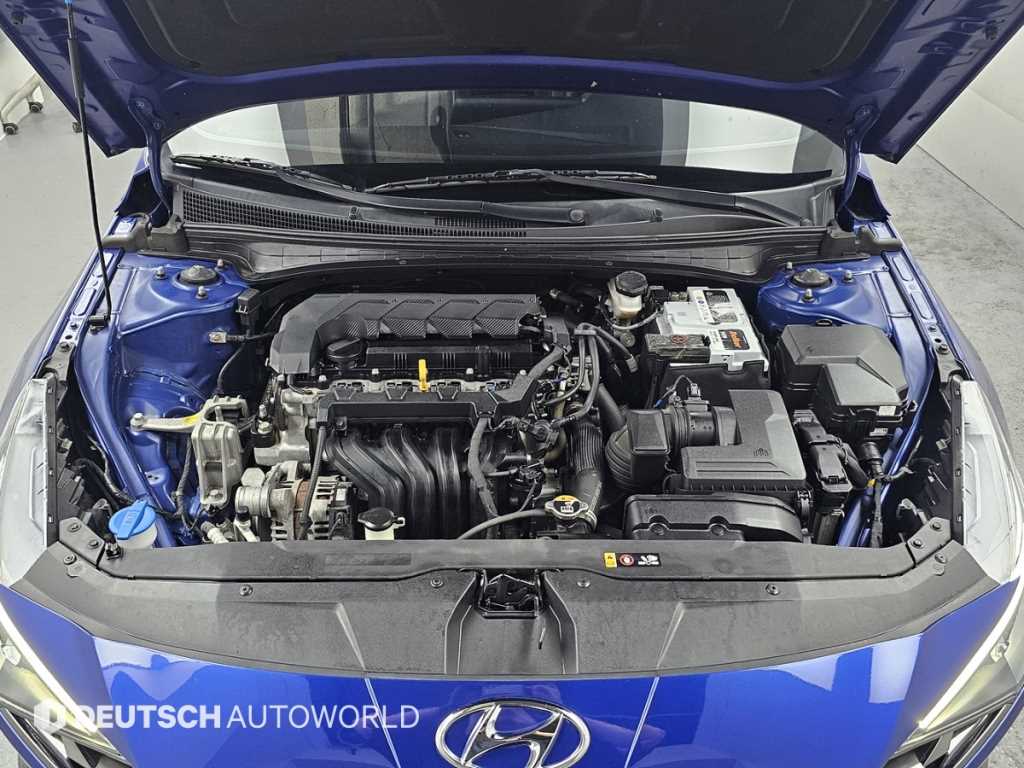 Hyundai Avante — photo 06