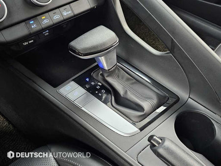 Hyundai Avante — photo 09