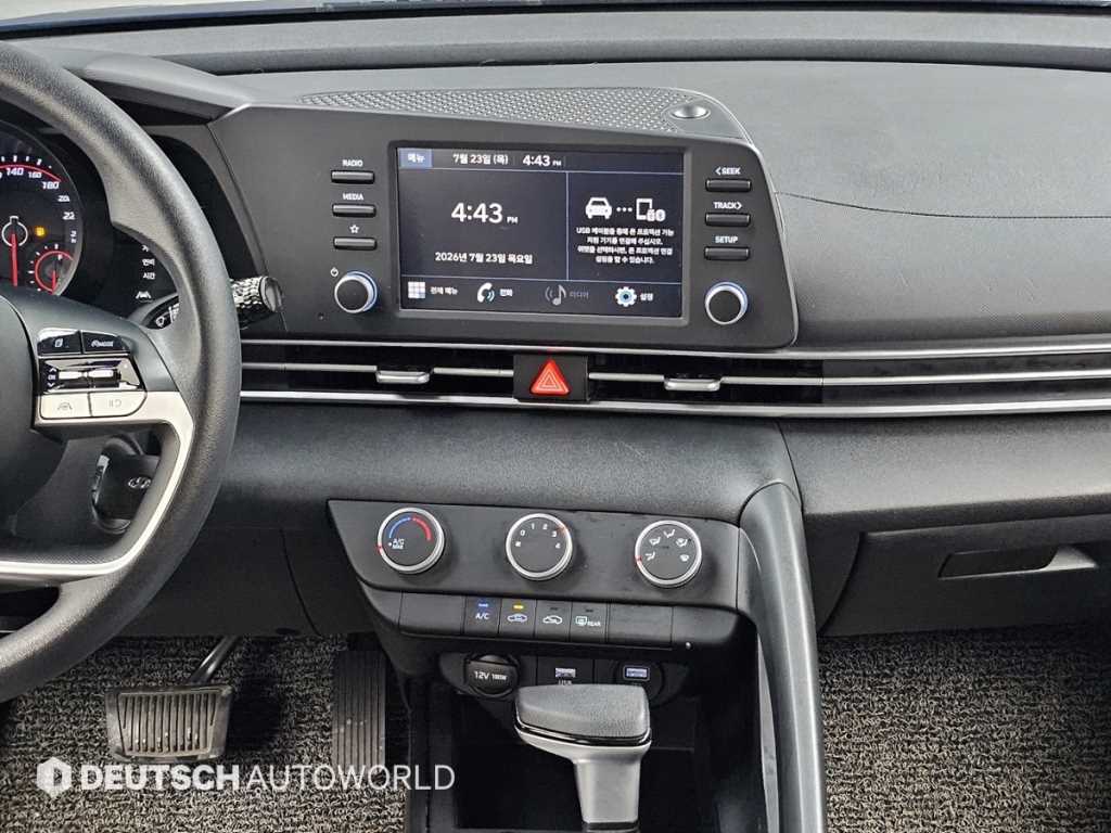 Hyundai Avante — photo 14