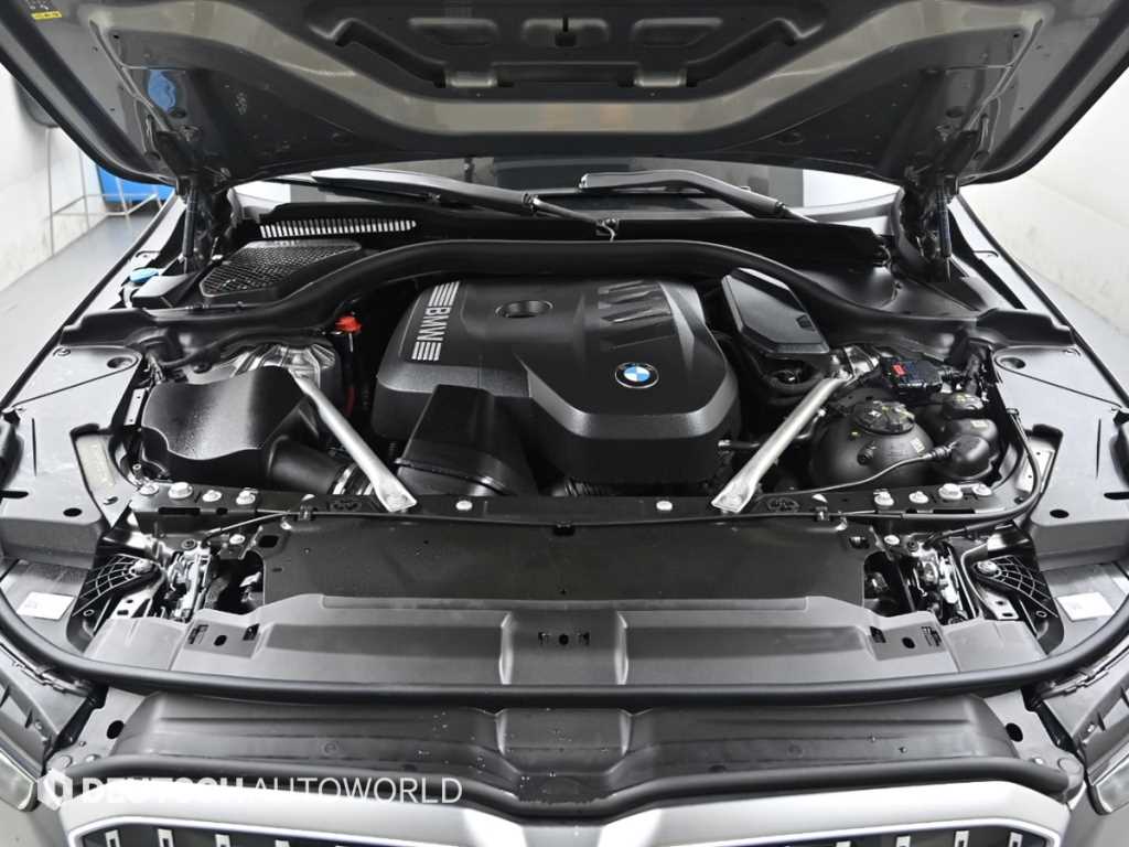 BMW 5-Series — photo 06