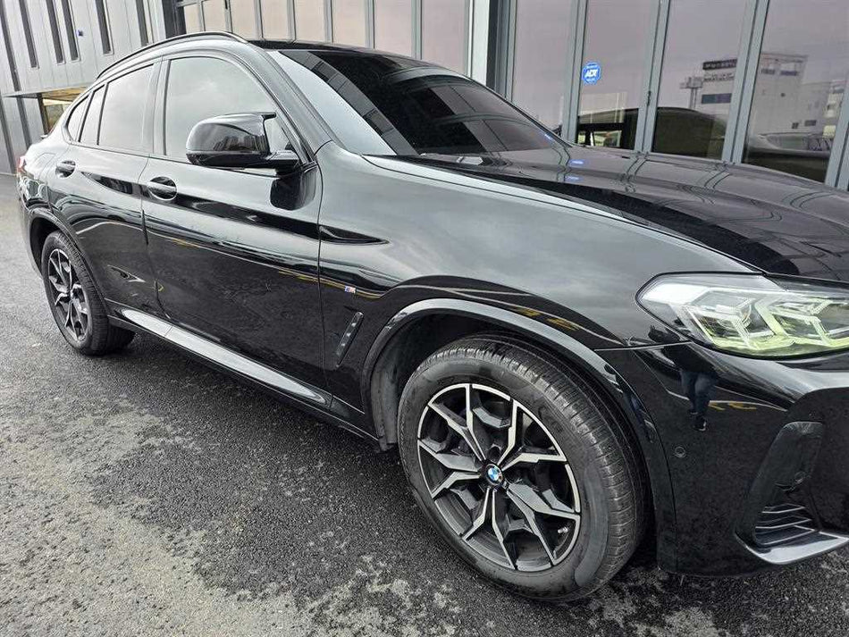 BMW X4 — photo 02