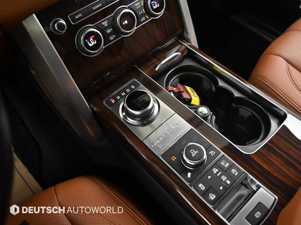 Land Rover Range Rover — photo 09