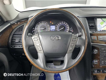 Infiniti QX80 — photo 13