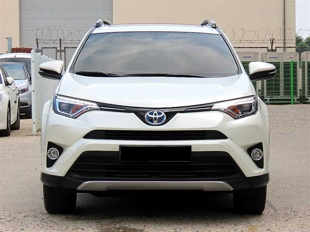Toyota RAV4 — photo 02