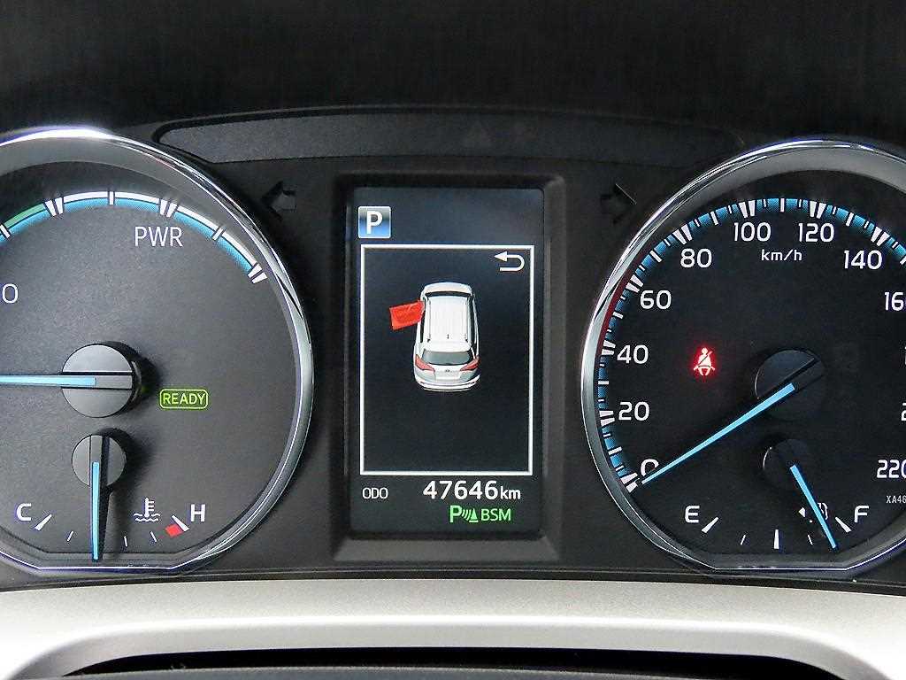 Toyota RAV4 — photo 10