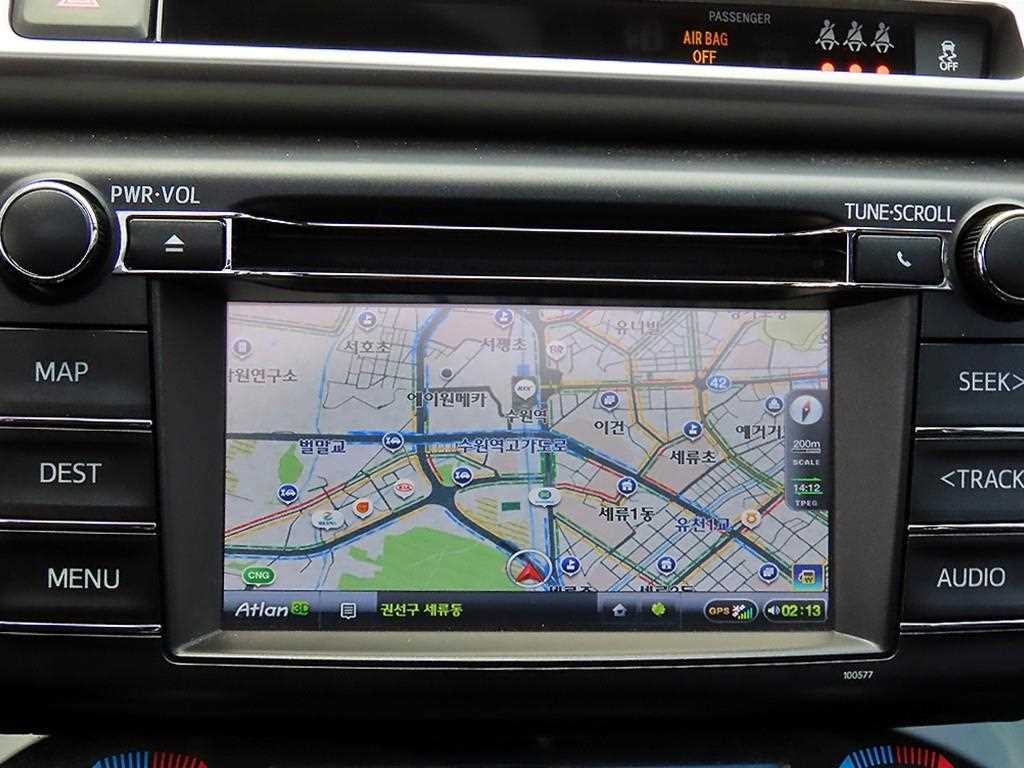 Toyota RAV4 — photo 15