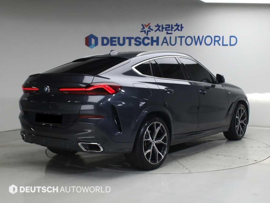 BMW X6 — photo 02