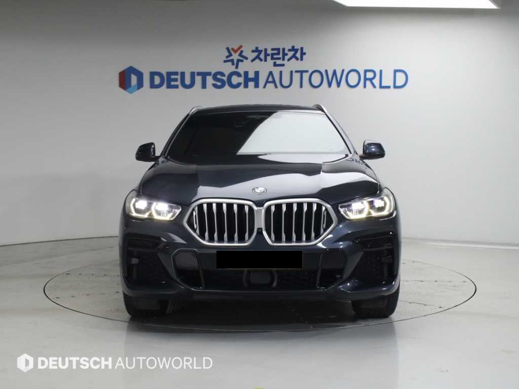 BMW X6 — photo 03