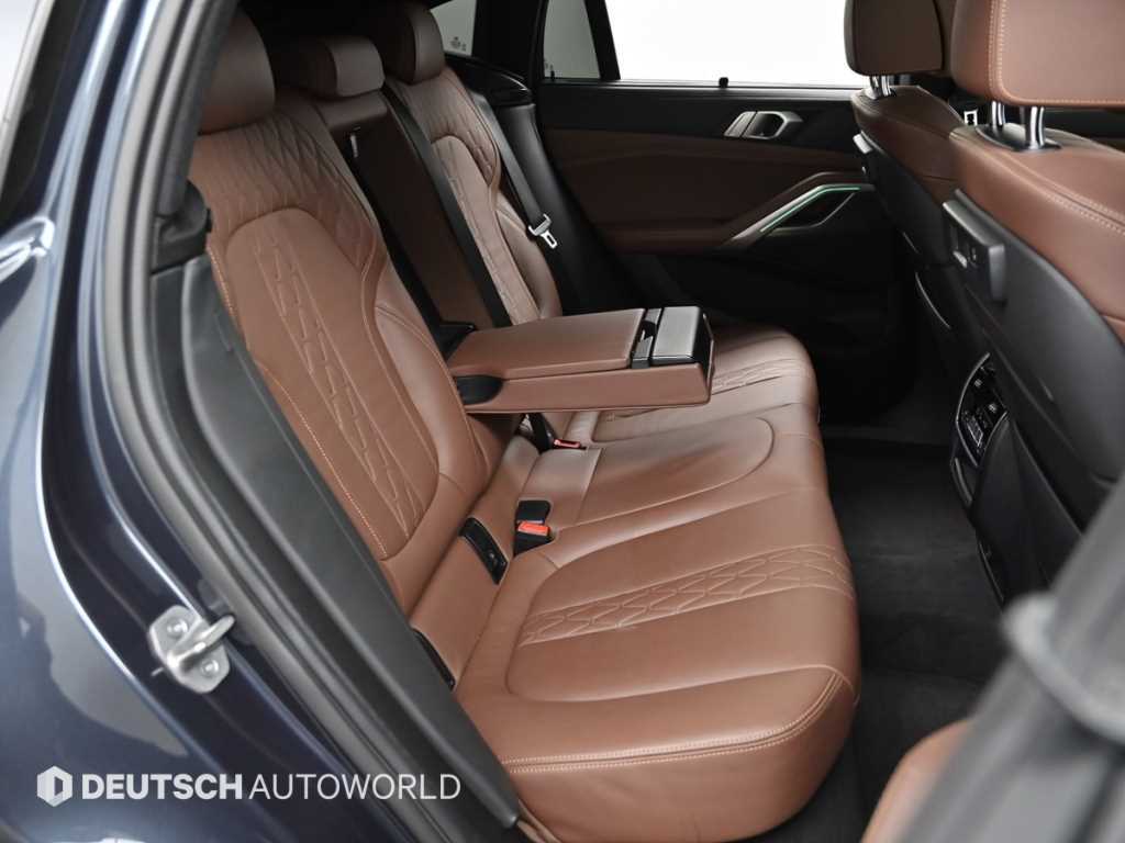 BMW X6 — photo 12