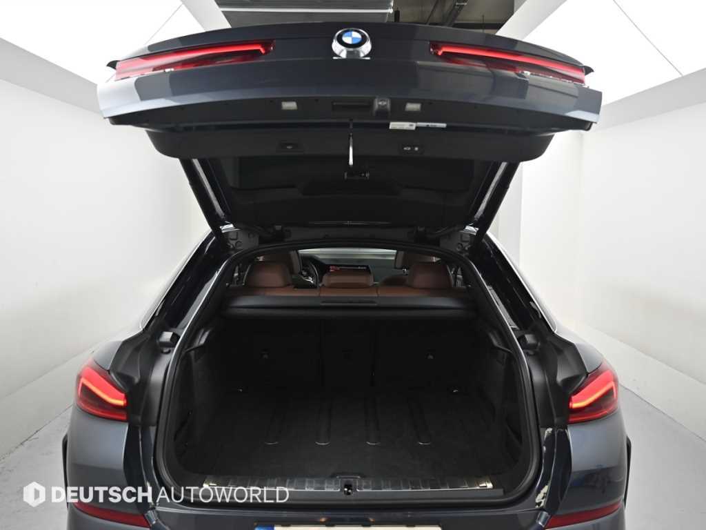 BMW X6 — photo 19