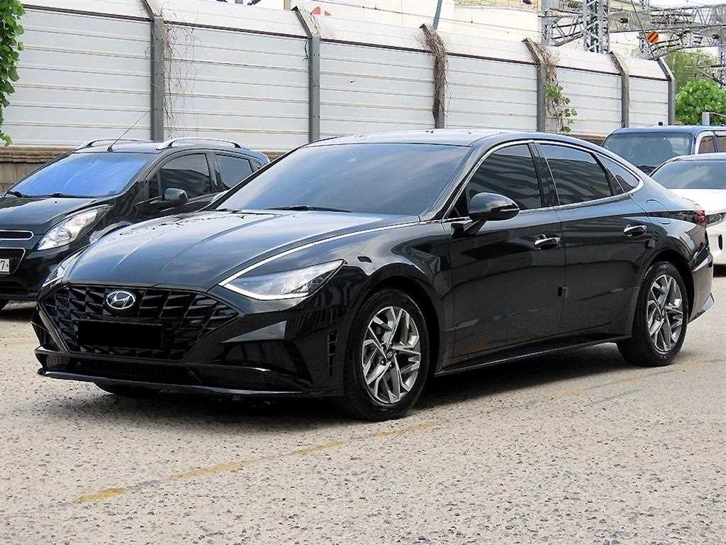 Hyundai Sonata — photo 02