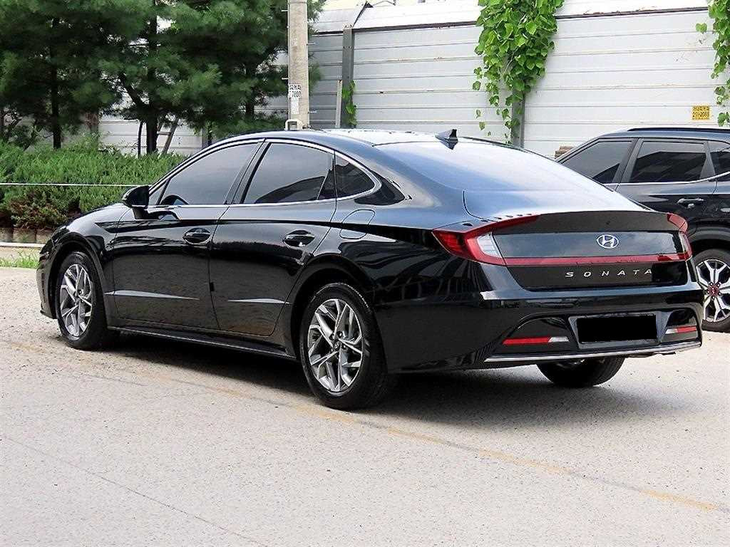 Hyundai Sonata — photo 03