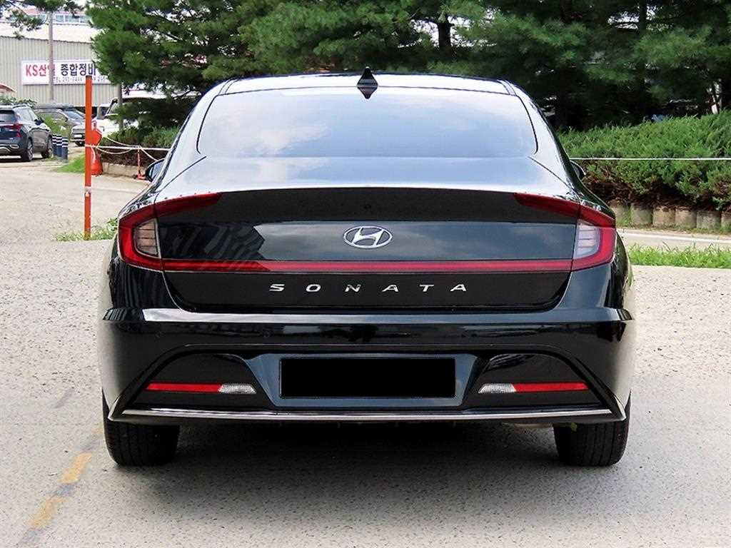 Hyundai Sonata — photo 04