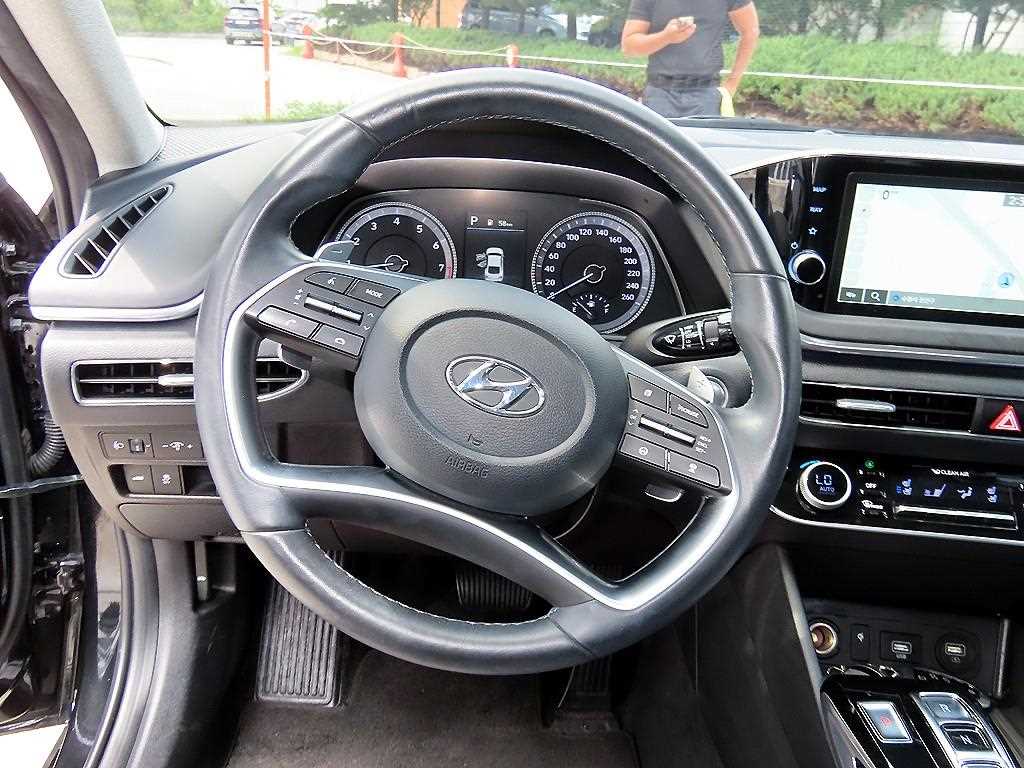 Hyundai Sonata — photo 08
