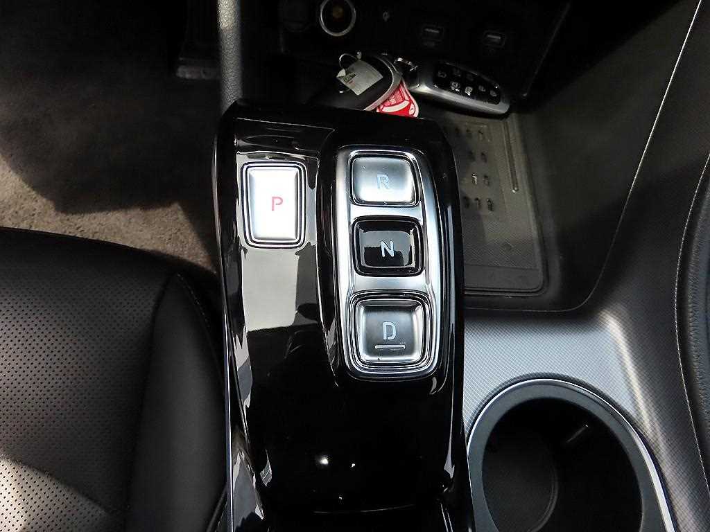 Hyundai Sonata — photo 10