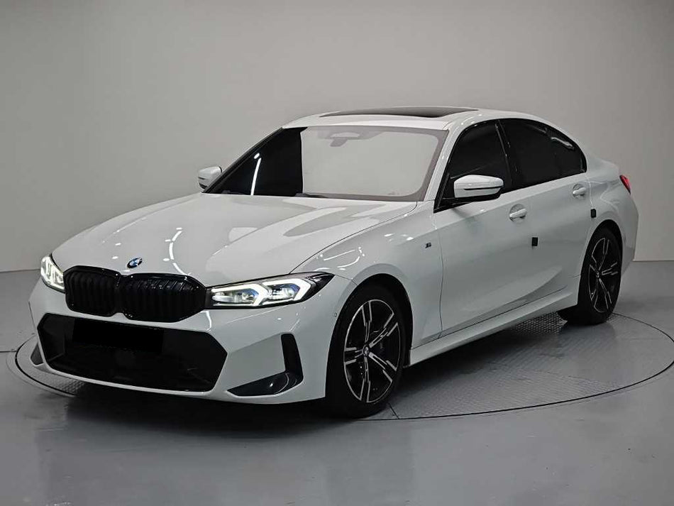 BMW 3-Series — photo 01