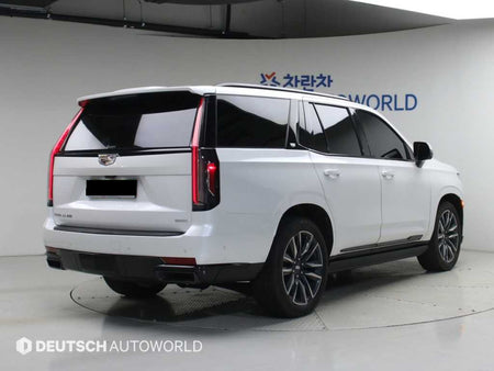 Cadillac Escalade — photo 02