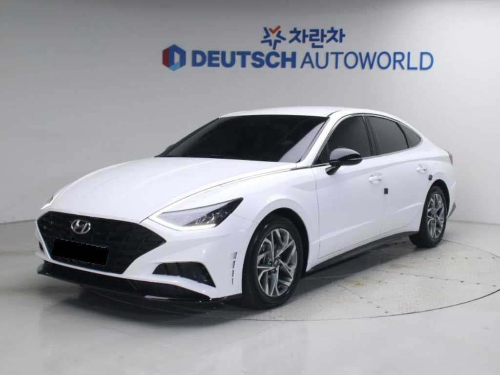 Hyundai Sonata — photo 01