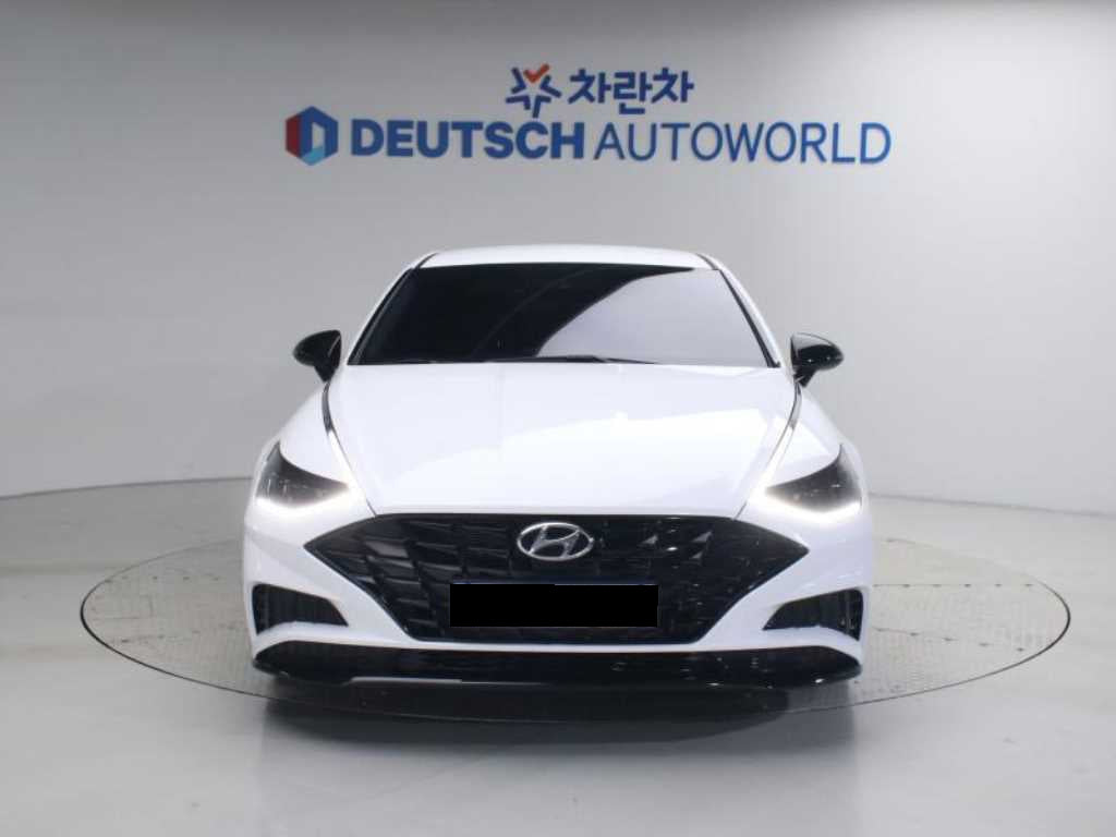 Hyundai Sonata — photo 03