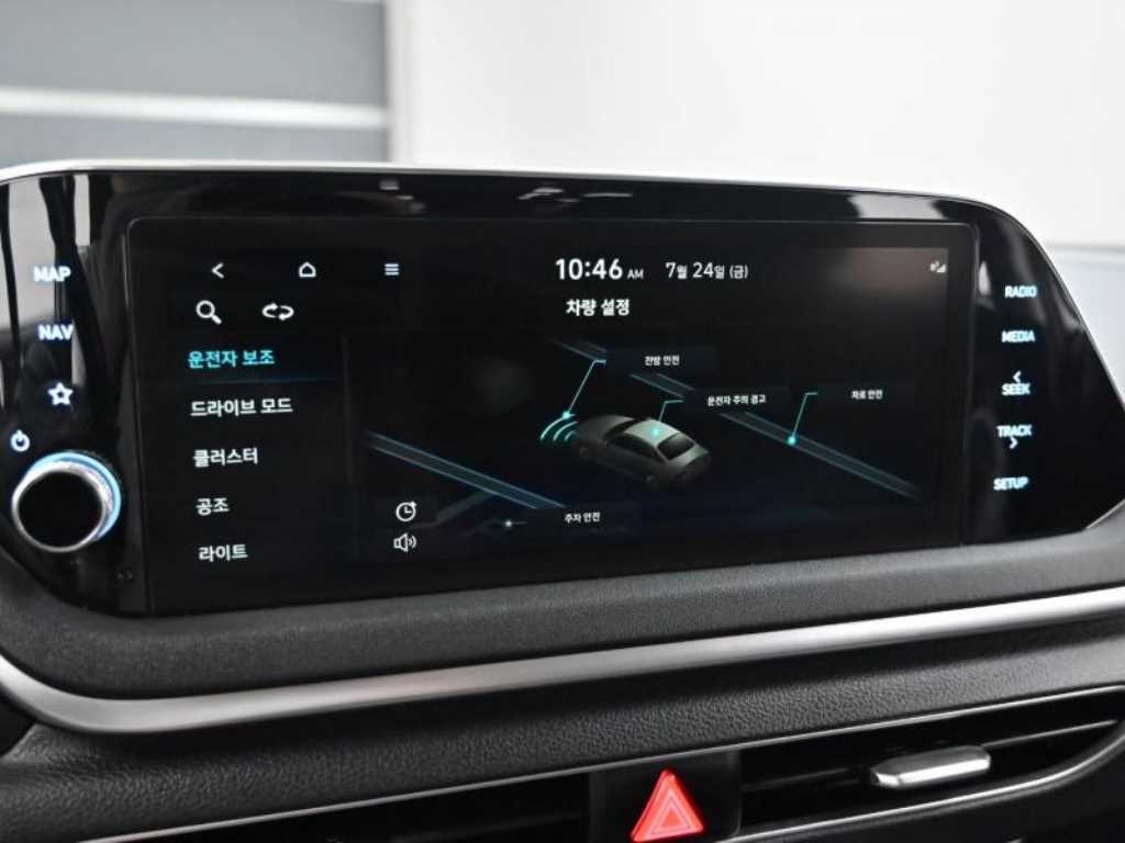 Hyundai Sonata — photo 17