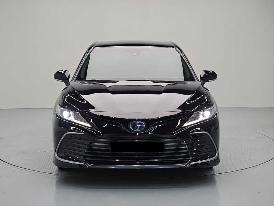 Toyota Camry — photo 02