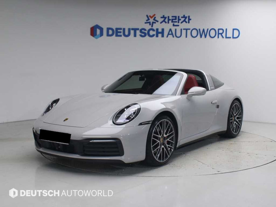 Porsche 911 — photo 01