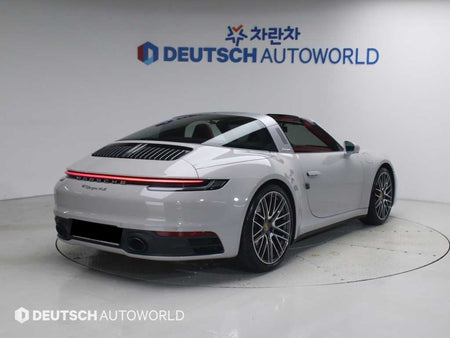 Porsche 911 — photo 02