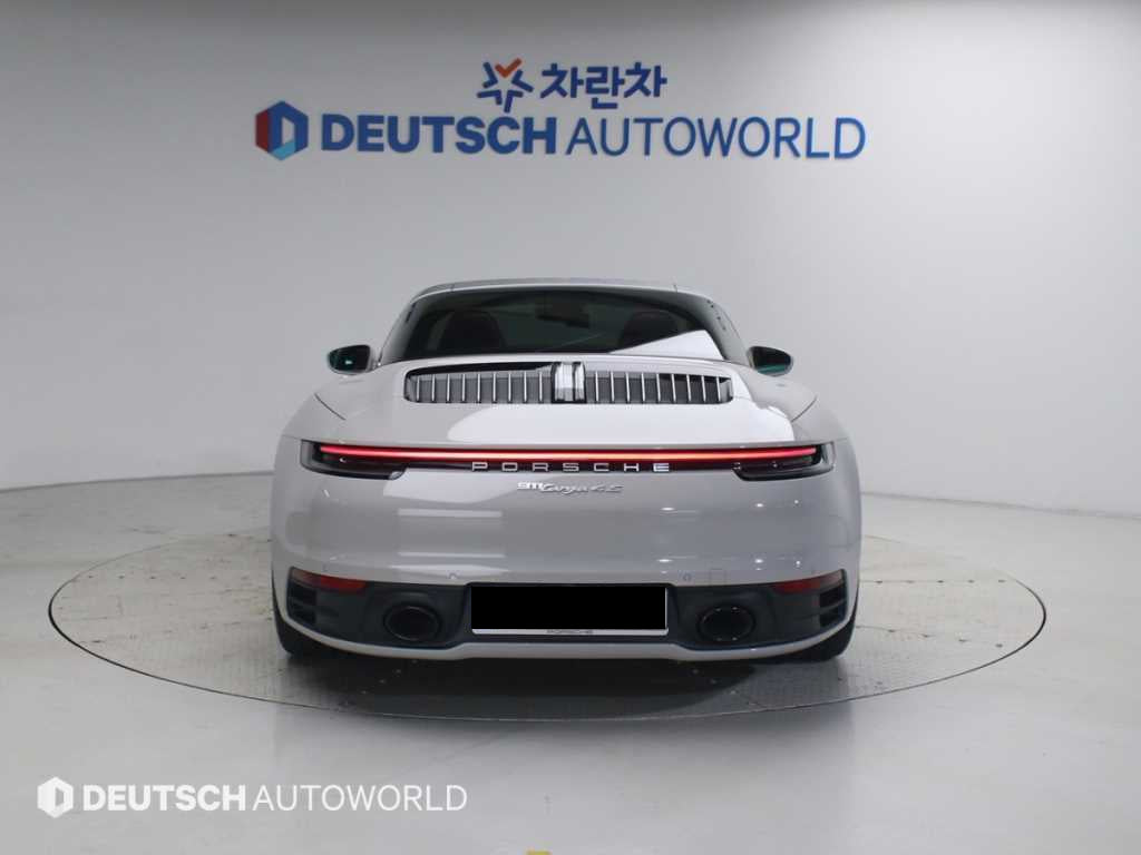 Porsche 911 — photo 04