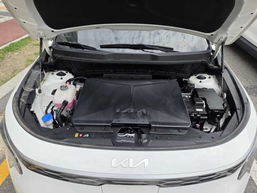 Kia Niro — photo 17