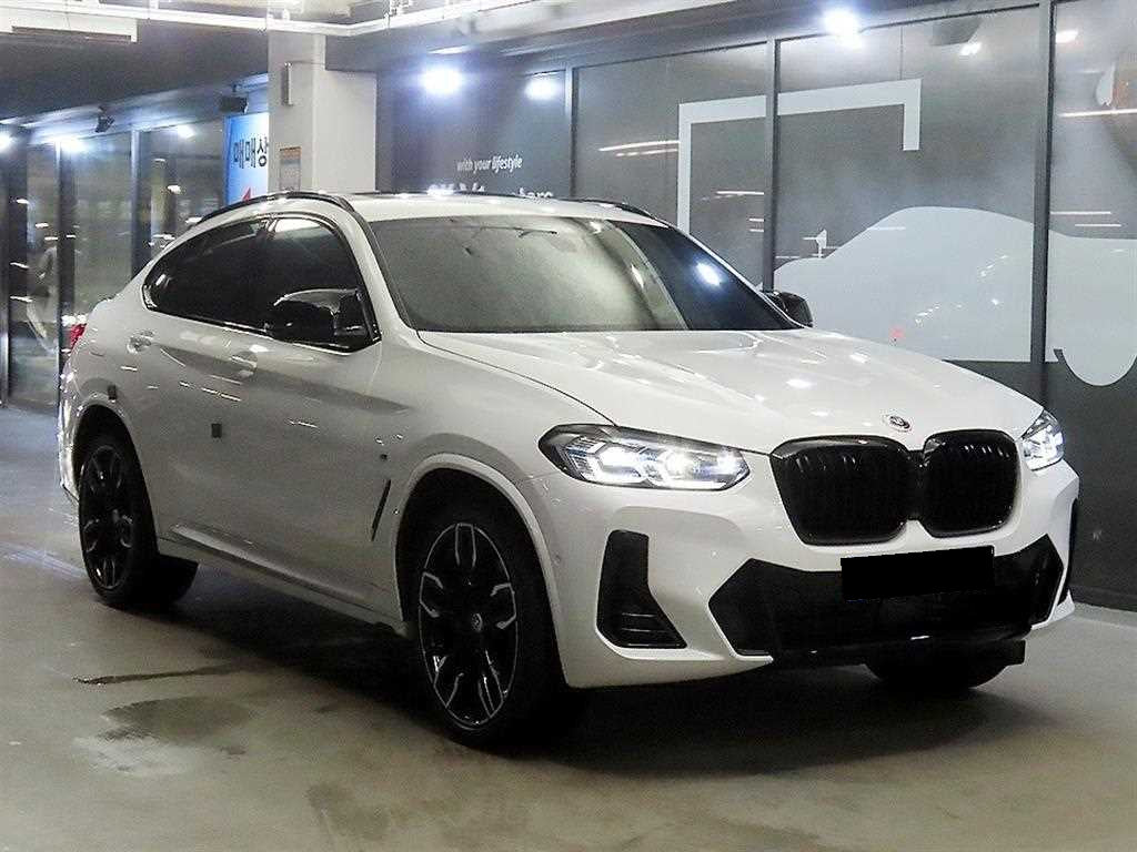 BMW X4 — photo 01