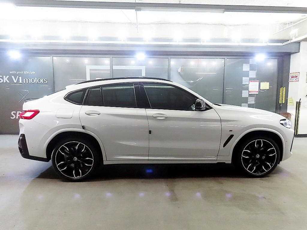 BMW X4 — photo 03