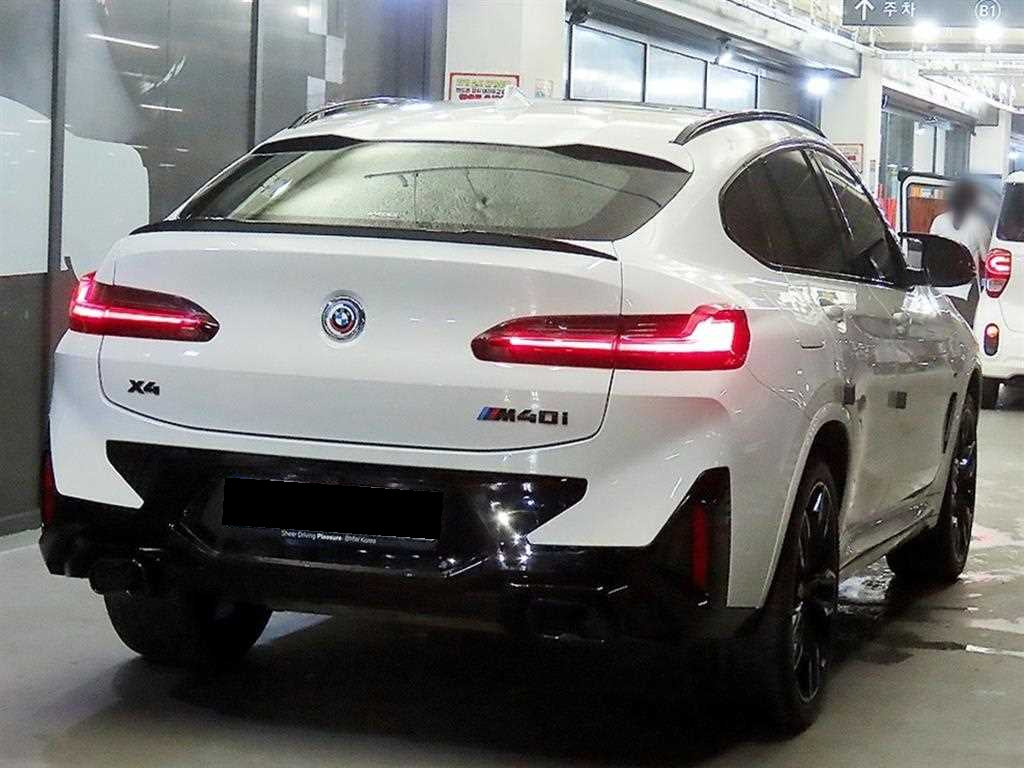 BMW X4 — photo 04