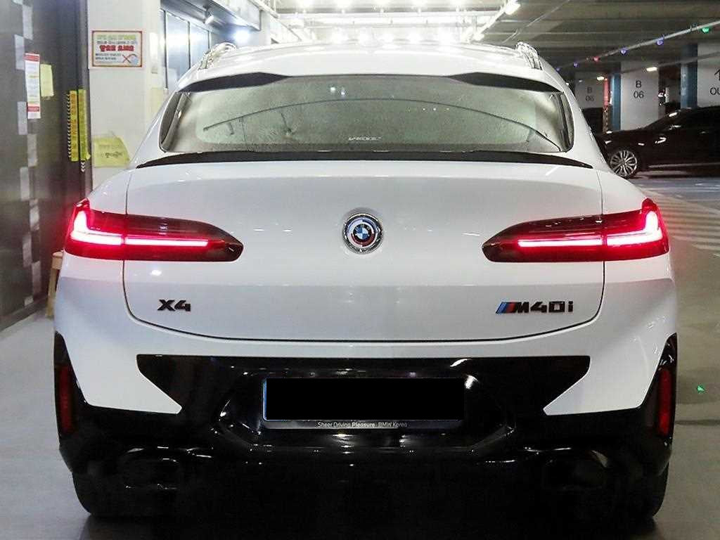 BMW X4 — photo 05