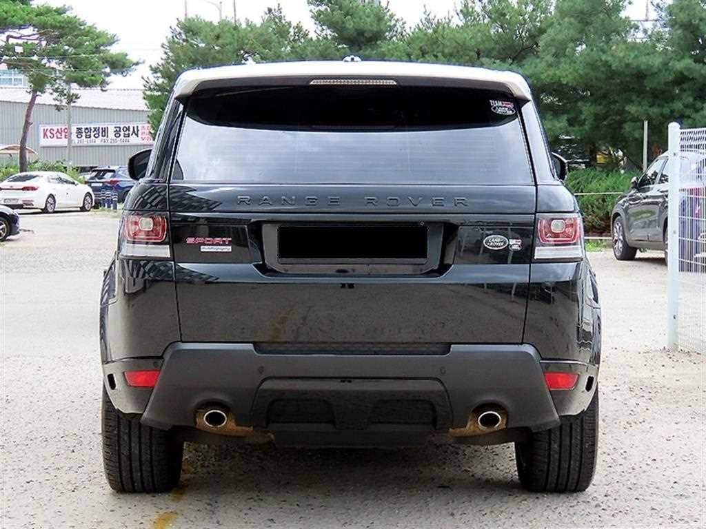 Land Rover Range Rover Sport — photo 04