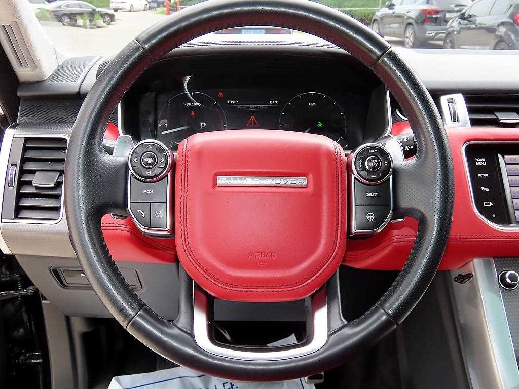 Land Rover Range Rover Sport — photo 08