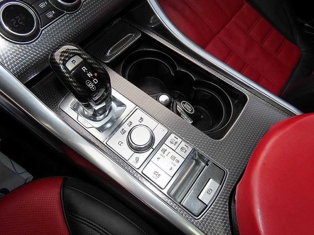 Land Rover Range Rover Sport — photo 10
