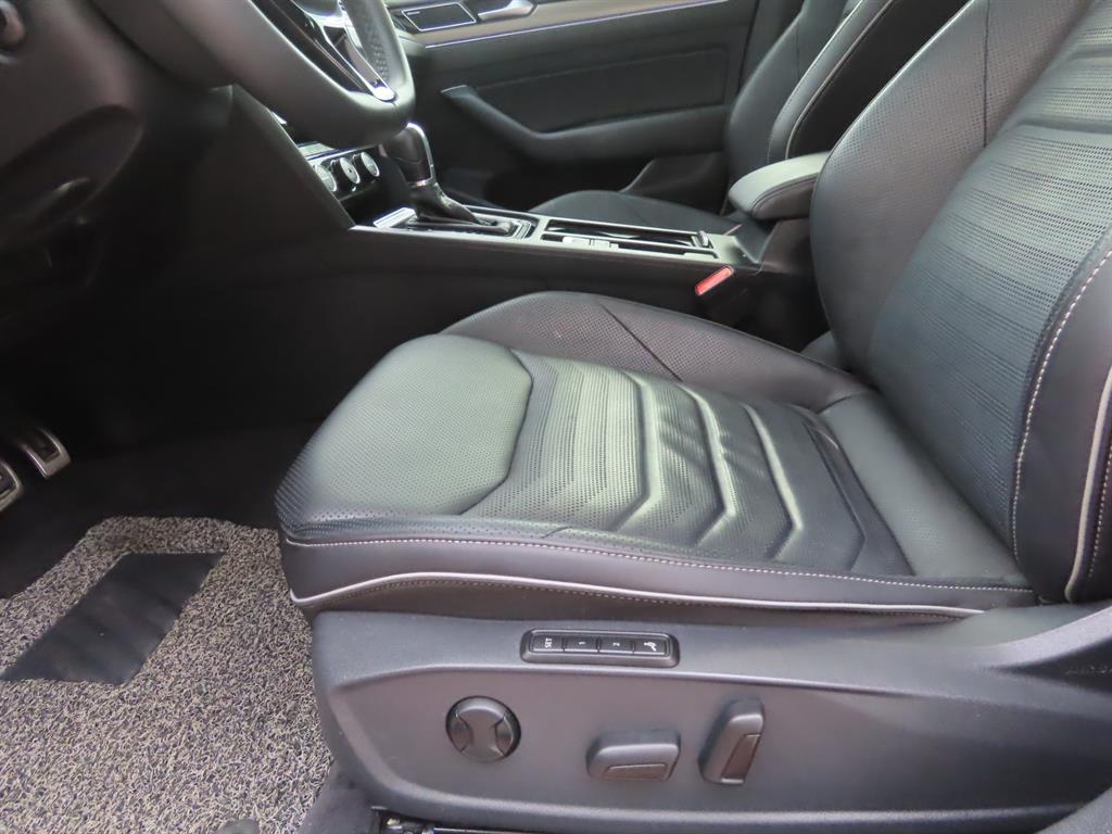 Volkswagen Arteon — photo 16