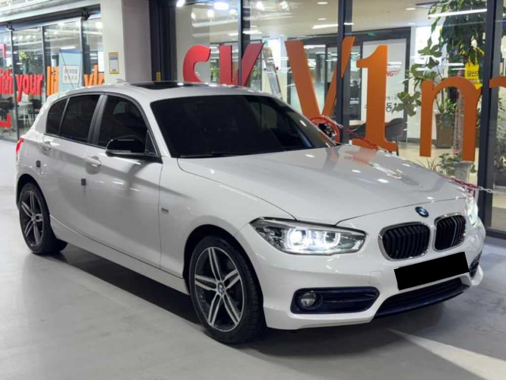 BMW 1-Series — photo 01