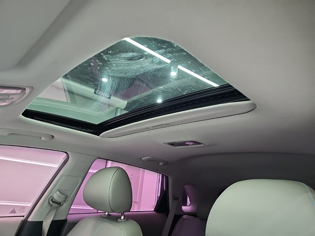 Kia Niro — photo 14