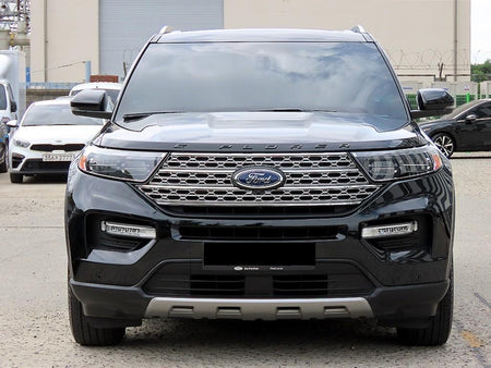 Ford Explorer — photo 01