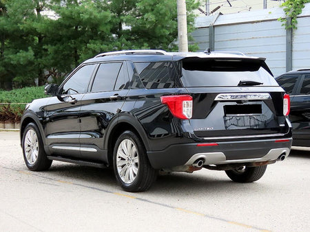 Ford Explorer — photo 03